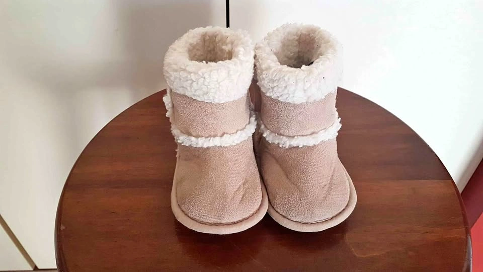 Slipper Boots Size 4 Toddler