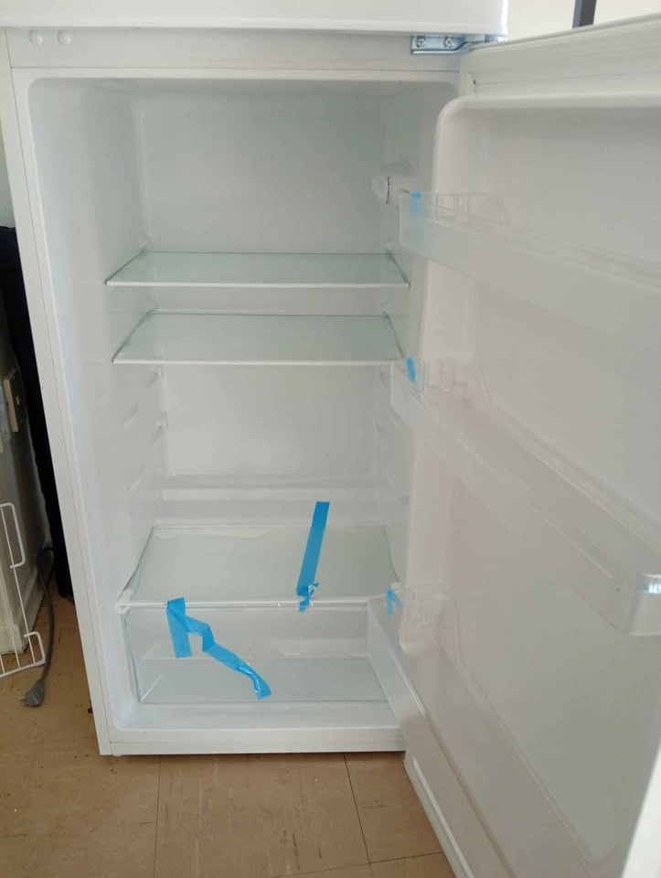 Danby 7.4 Cu. Ft. Top-Freezer Refrigerator - White - photo 2