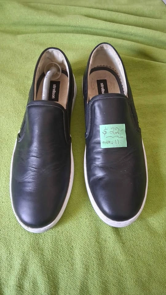 Strellson Leather Slip-On Sneakers Size 11 - photo 2