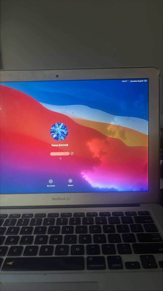 MacBook Air 13 inch screen obo - photo 3