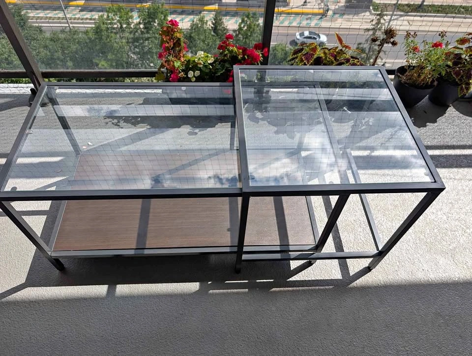 IKEA VITTSJÖ Nesting Coffee Tables