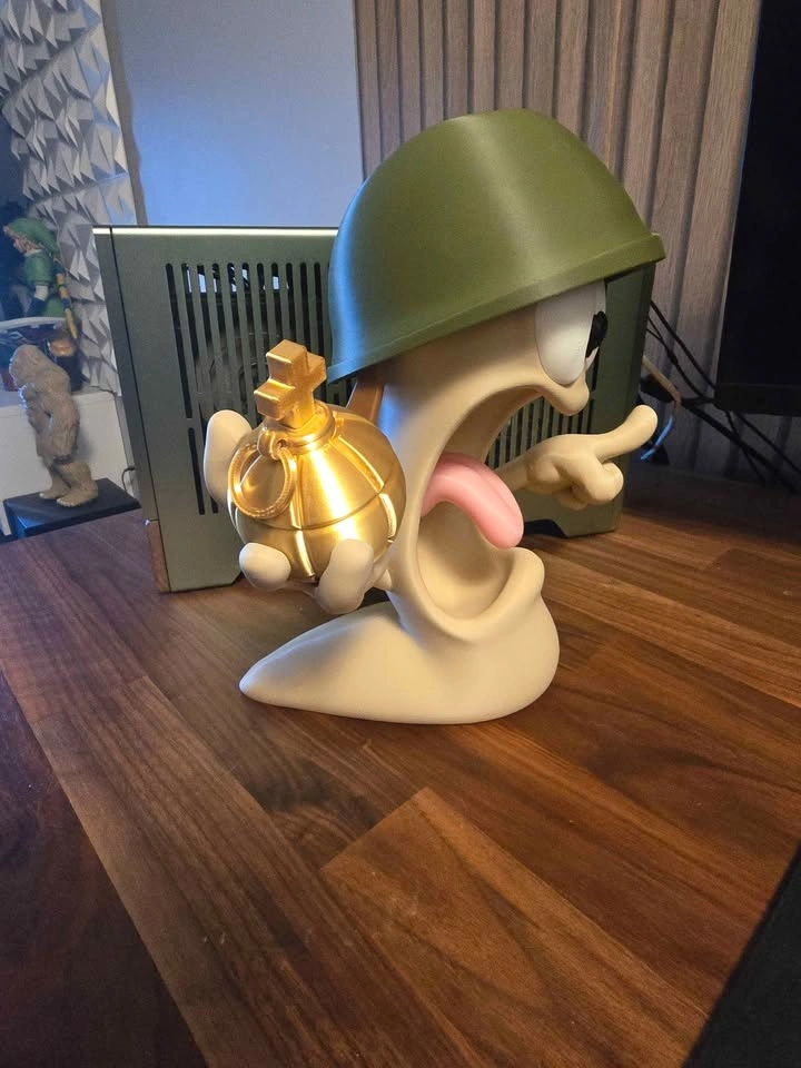 WORMS Sarge – Holy Hand Grenade 3D Printed Display Figure - photo 2