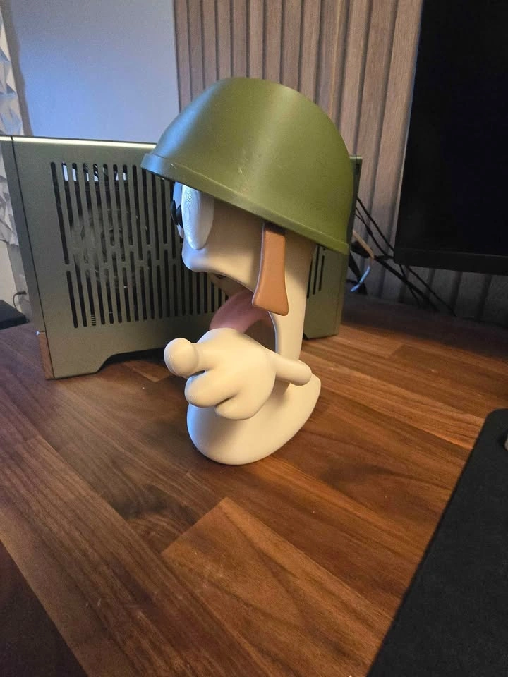 WORMS Sarge – Holy Hand Grenade 3D Printed Display Figure - photo 4