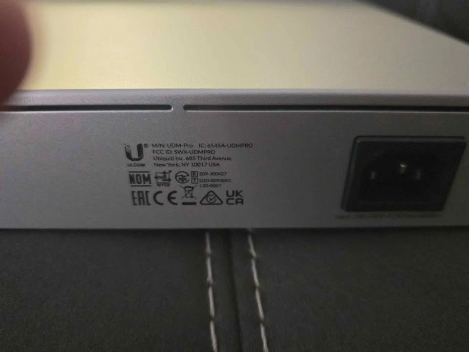 Unifi Dream machine pro router - photo 5