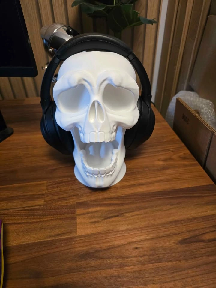 Skull Gaming Headphone & Controller Holder 💀 - photo 2