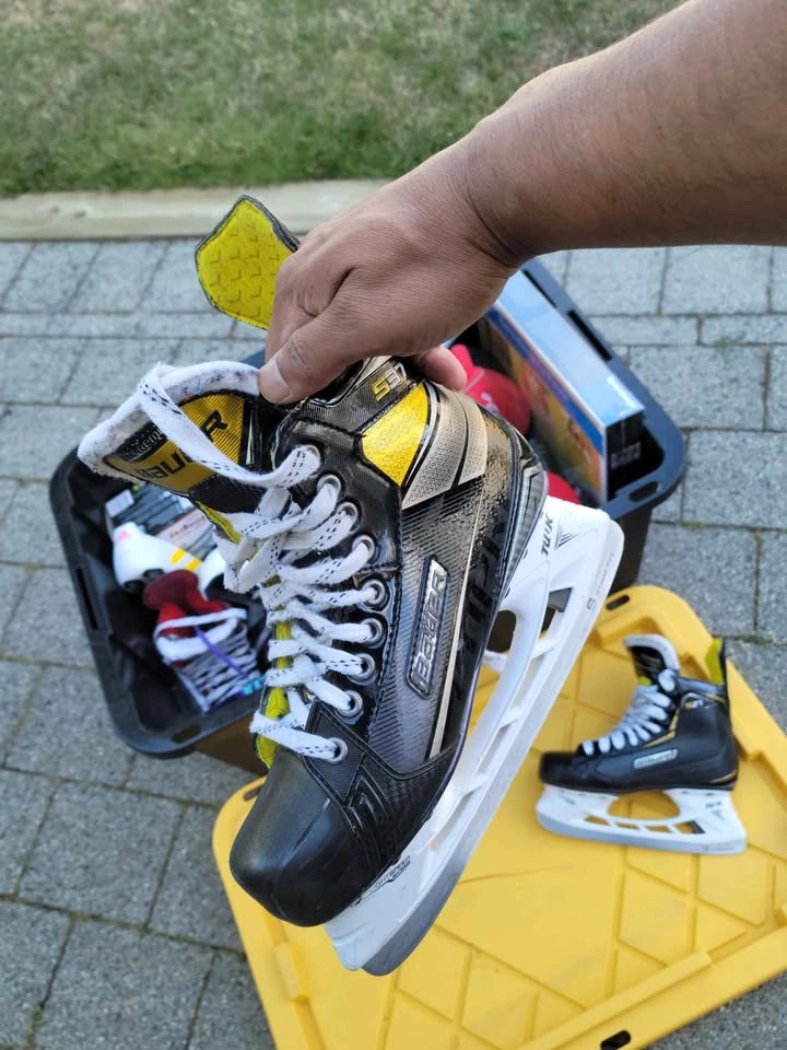 Bauer Supreme S27 Hockey Skates – Size 5.5D - photo 3