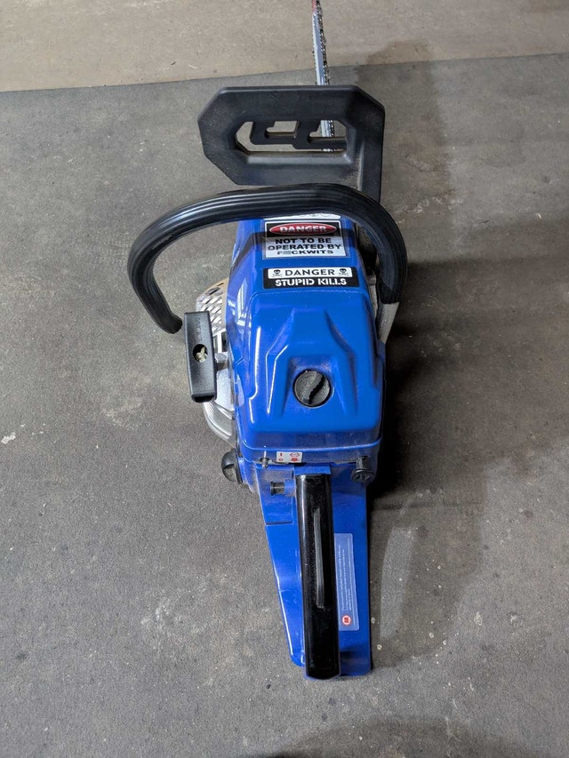 Gas Chainsaw - photo 3