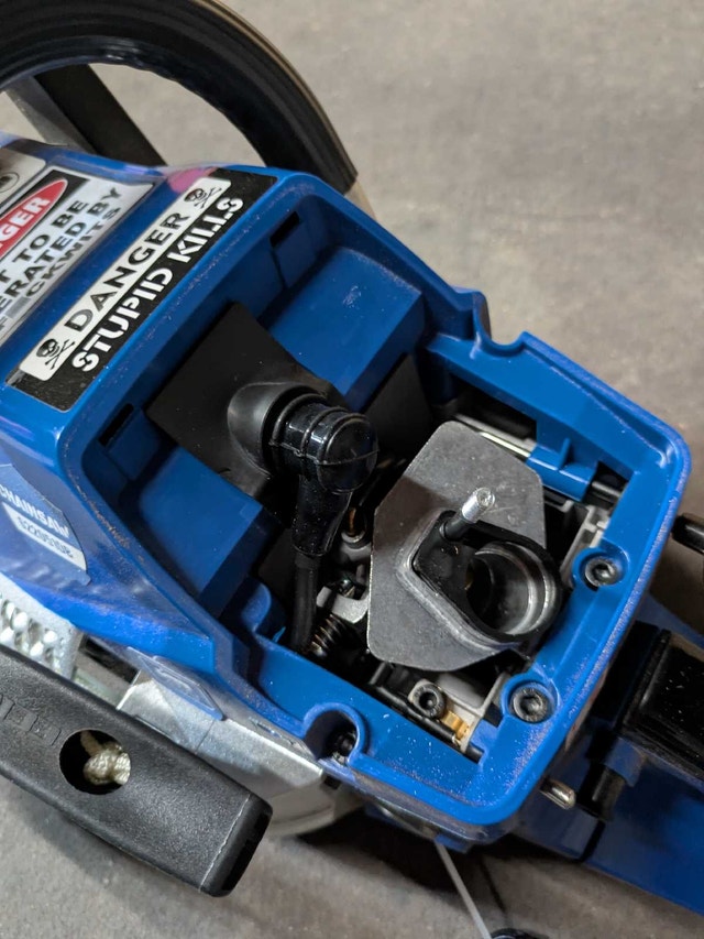 Gas Chainsaw - photo 5