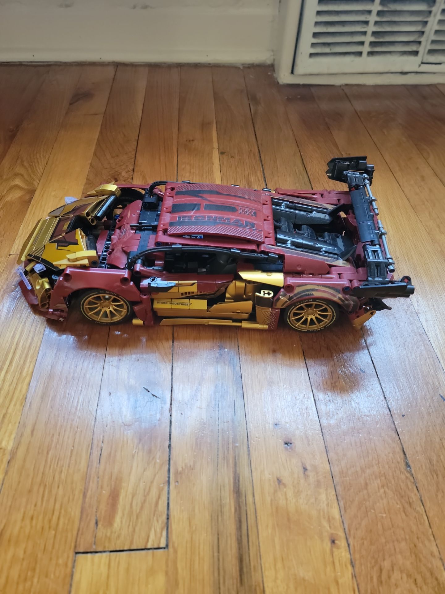 LEGO Lamborghini Stark Industries Supercar Build - photo 2