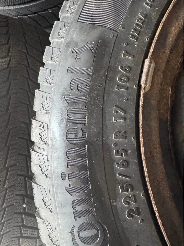 Toyota RAV4 225/65R17 Continental Winter Tires + Steel Rims - photo 2