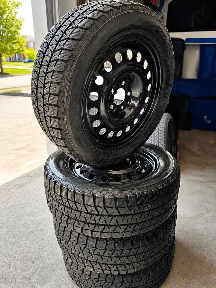 Subaru 225/55R17 Bridgestone Blizzak Winter Tires with rims