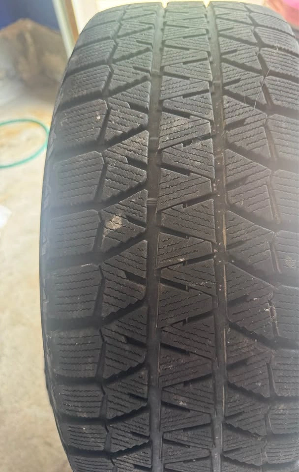 Subaru 225/55R17 Bridgestone Blizzak Winter Tires with rims - photo 2