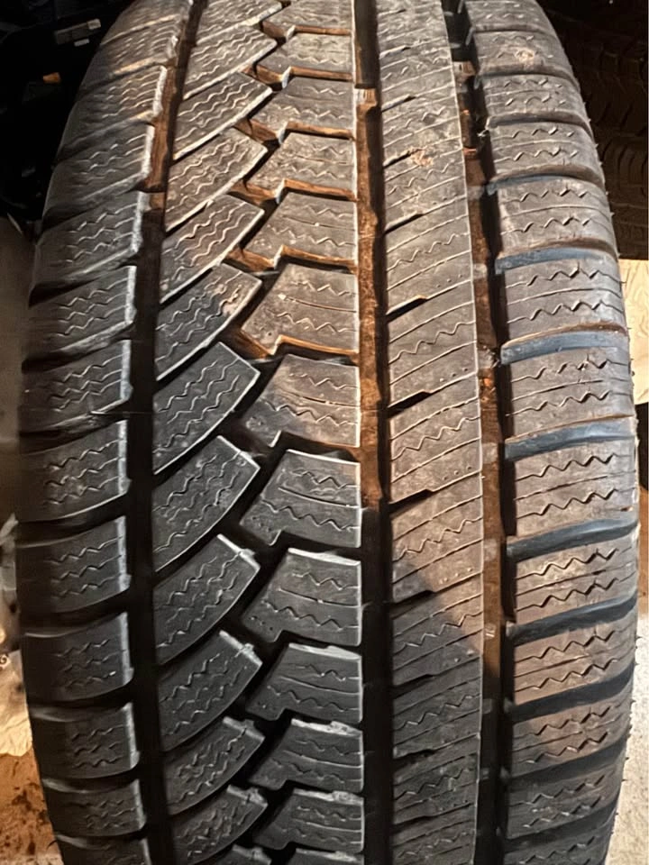 Mazda 3 Interstate Winter Tires & Rims – 225/50R17 – Set - photo 2