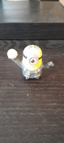 Disney Despicable Me Minions Stuart Talking One Eye Figure