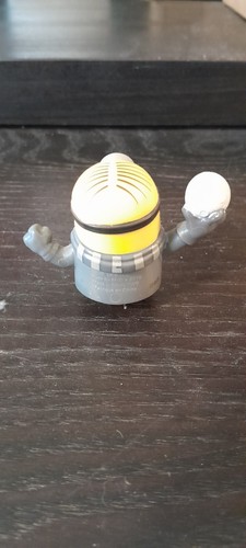 Disney Despicable Me Minions Stuart Talking One Eye Figure - photo 2