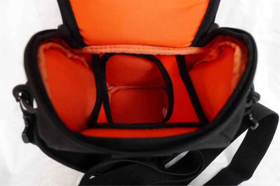 Sony alpha Soft Camera Carrying Case LCS-AMB - photo 3