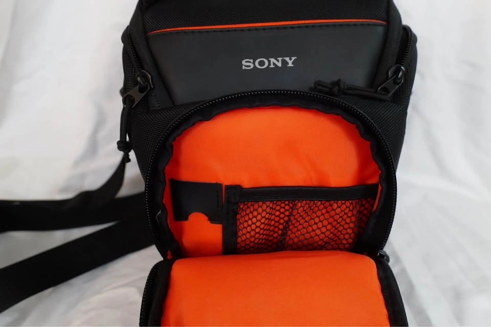 Sony alpha Soft Camera Carrying Case LCS-AMB - photo 4