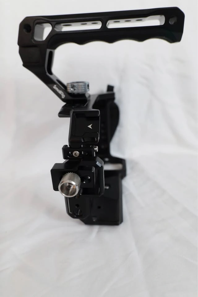Sony A7iv Smallrig cage with handle, wrist strap and cable clamp - photo 2