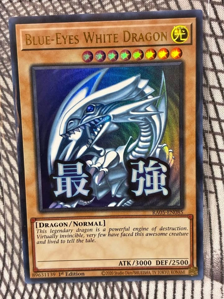 Blue-Eyes White Dragon Card