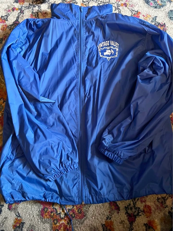 Windbreaker jacket. L