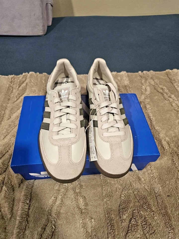 Adidas Samba OG Brand New size 9 Men / 10 Women