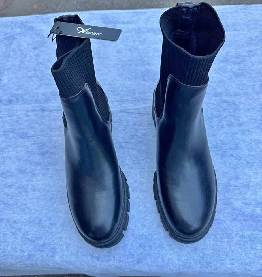 Athlefit Women's Chelsea Boots Fashion Lug Sole size 9.5