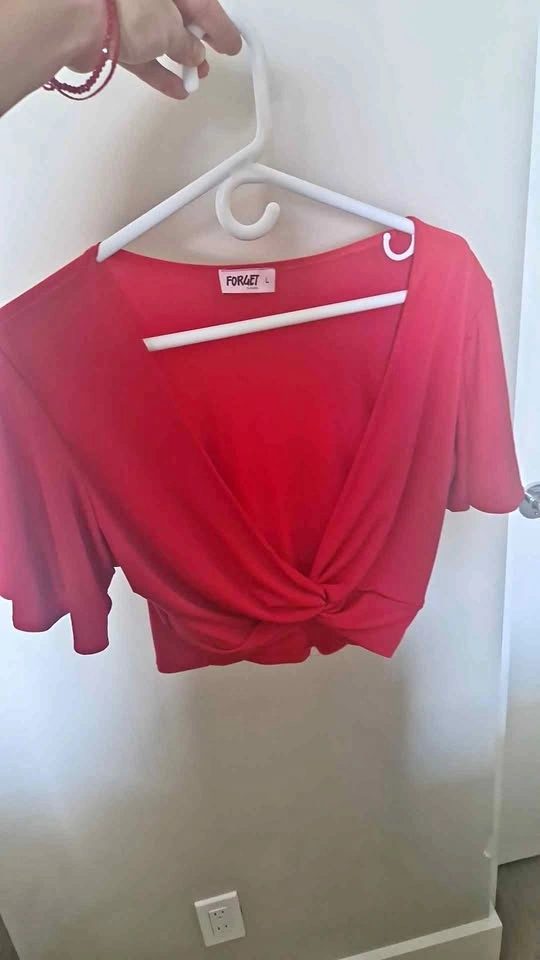 Crop top size L