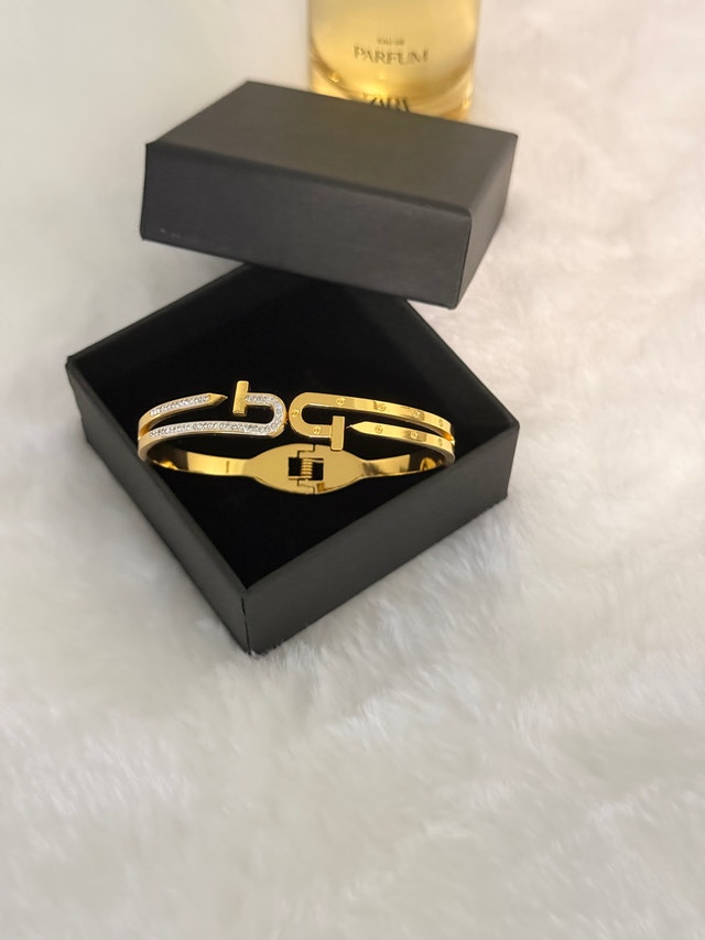 Gold-Tone Crystal Hinged Bracelet - photo 3