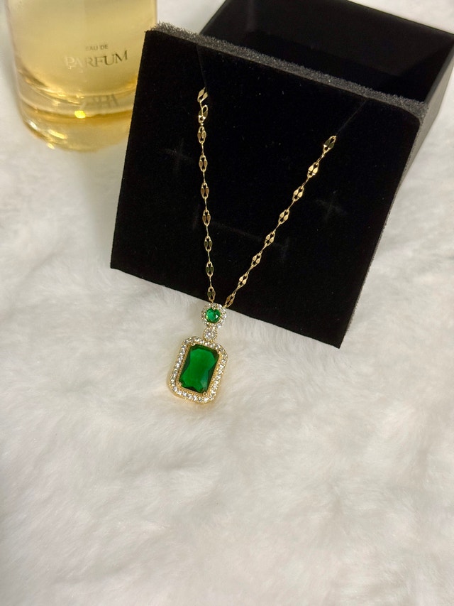 Emerald Cut Green Stone Pendant Necklace - photo 2