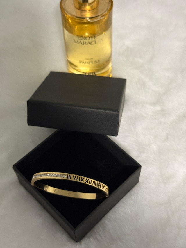 Roman Numeral Bangle Bracelet - photo 3