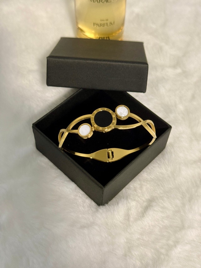 Gold-tone Roman Numeral Bangle Bracelet - photo 2