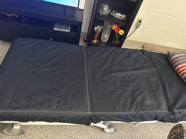 IKEA Chair/Bed - photo 3