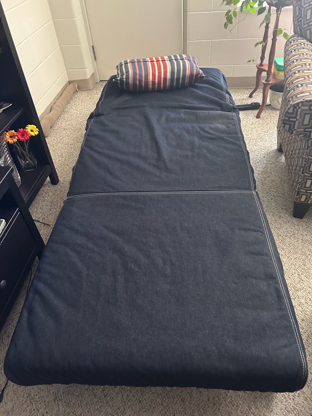 IKEA Chair/Bed - photo 4