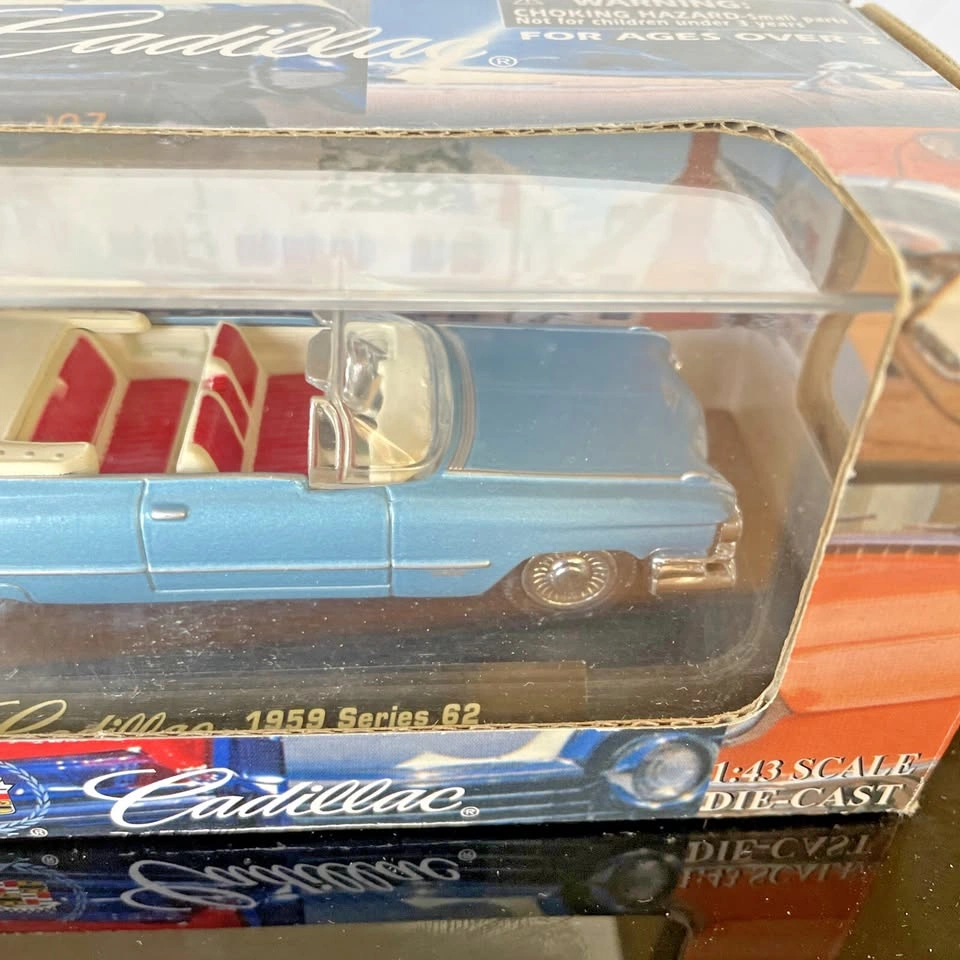 2004 New Ray City Cruiser 1959 Cadillac Series 62 1:43 NIB - photo 2