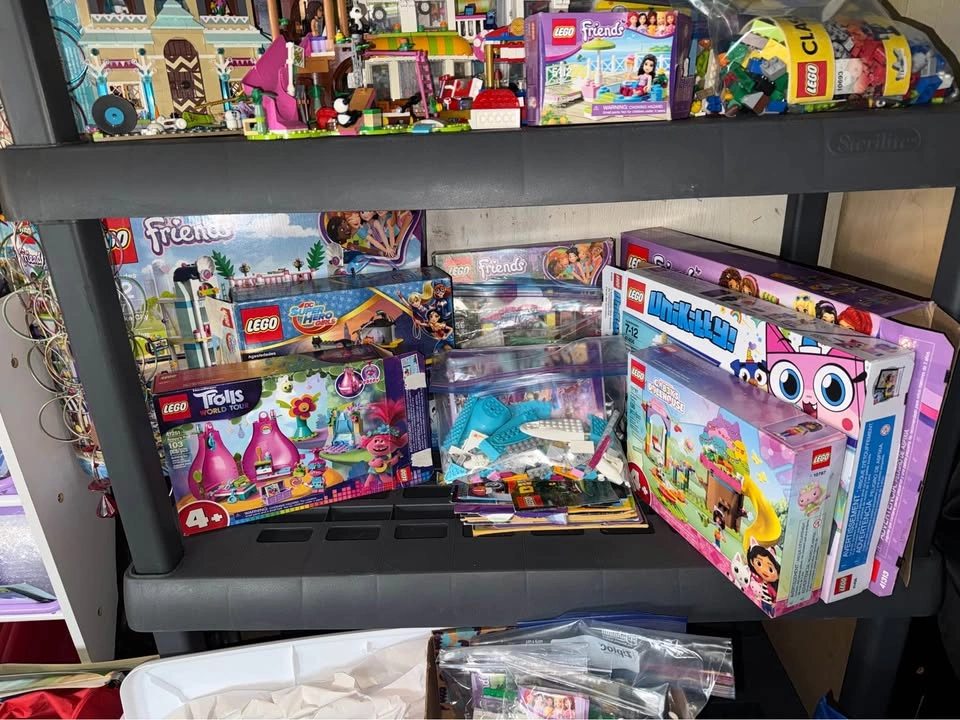 Large LEGO Collection - Friends, Disney, Trolls, and Unikitty - photo 4