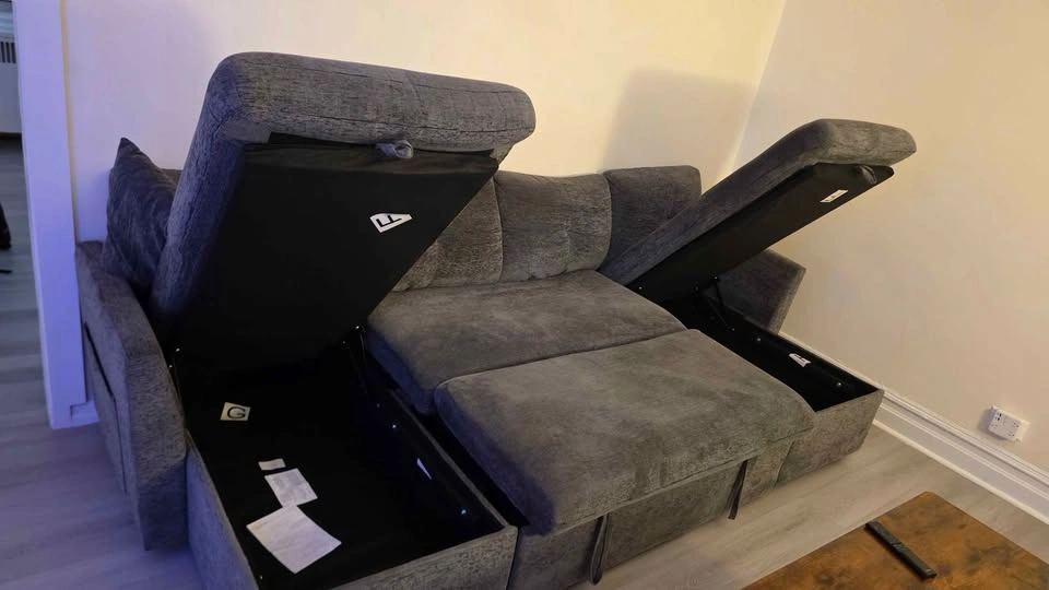 Couch - photo 3