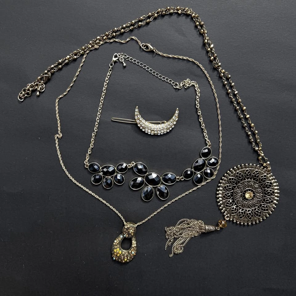 4-Piece Bohemian & Gothic Glam Jewelry Set