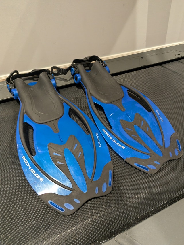 Body Glove Expanse Swim Fins (Small & Medium Pairs w/ Bags) - photo 4