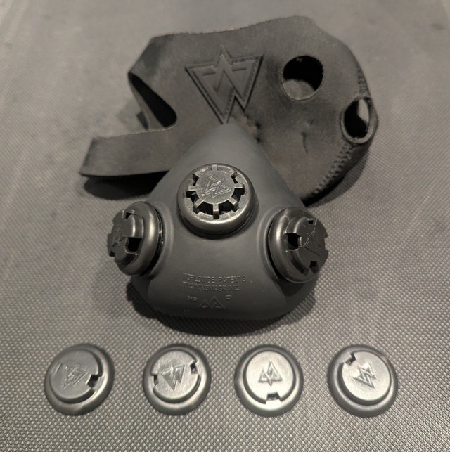 Elevation Training Mask 2.0 Blackout Medium (LIKE NEW CLEAN) - photo 2