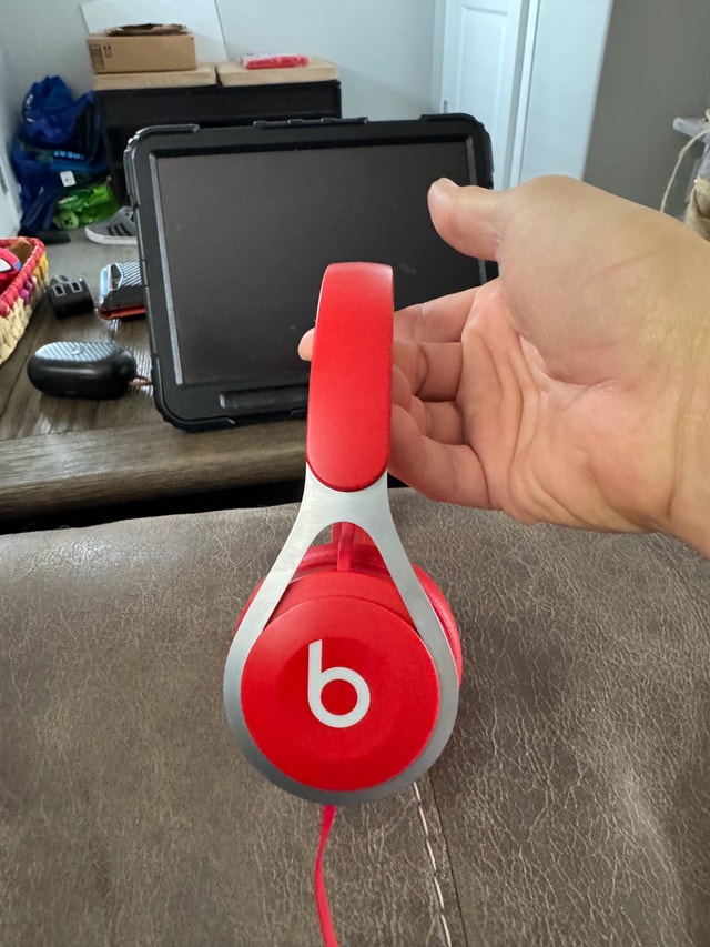 Beats Solo Wired Headphones - photo 3