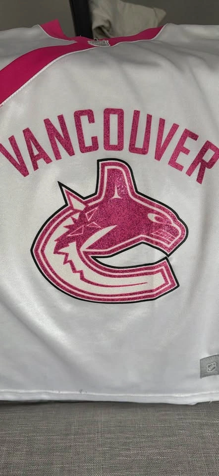 Reebok Vancouver Canucks Hockey Jersey White/Pink - photo 2