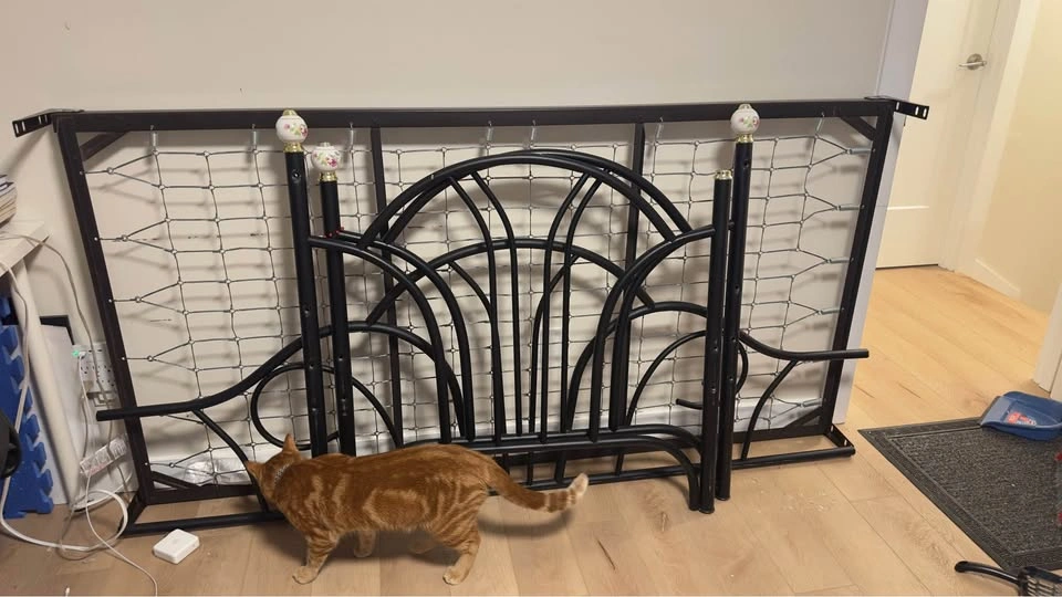 Double bed frame
