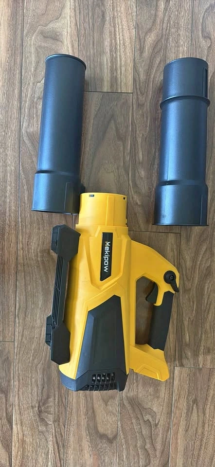Leaf Blower