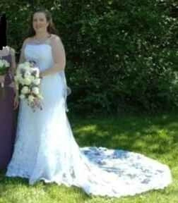 Alfred Angelo Lace Wedding Dress