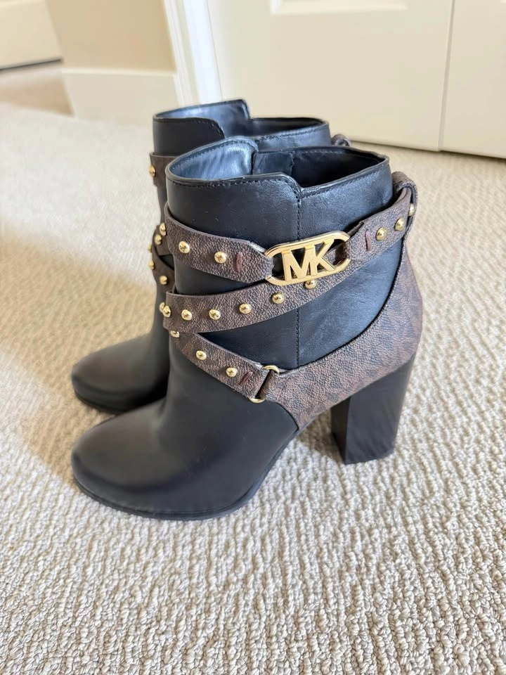 Michael Kors Kincaid Studded Logo Ankle Boots – Size 7M - photo 3