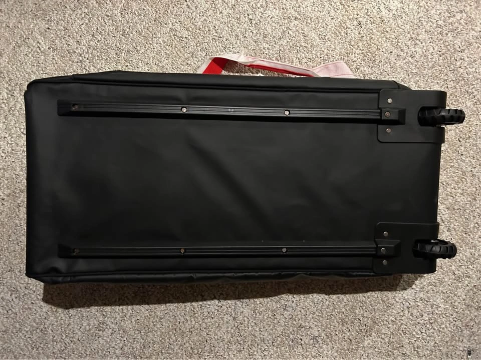 New Sherwood Rekker 33” Wheeled Hockey Bag - photo 2