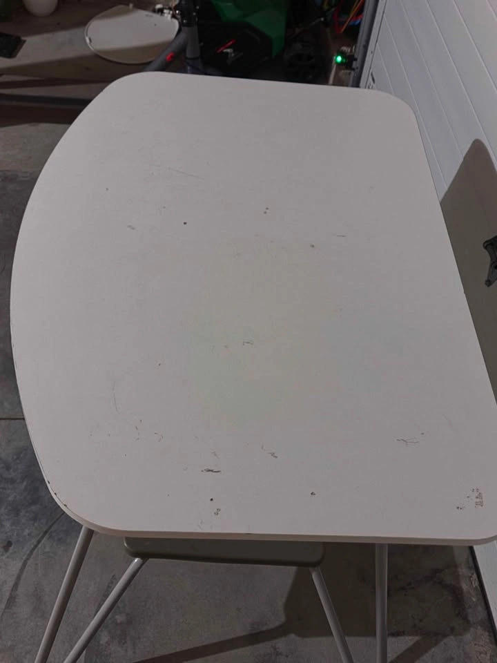 White table - photo 4