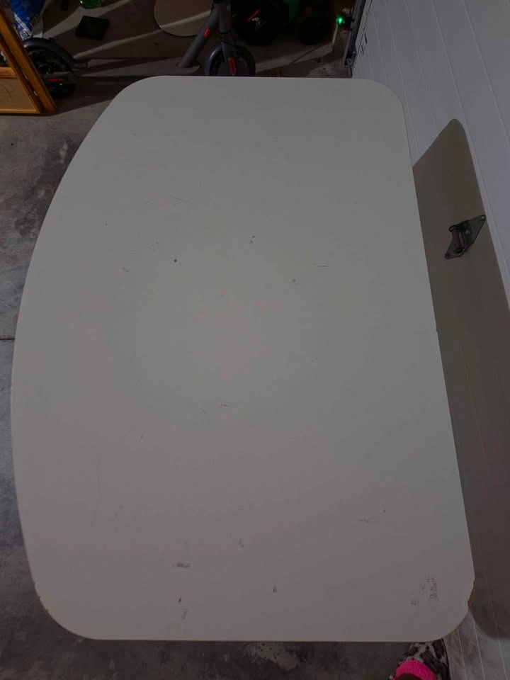 White table - photo 5
