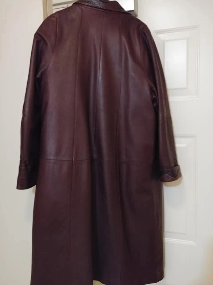Burgundy Long Leather Coat with Textured Trim - photo 2