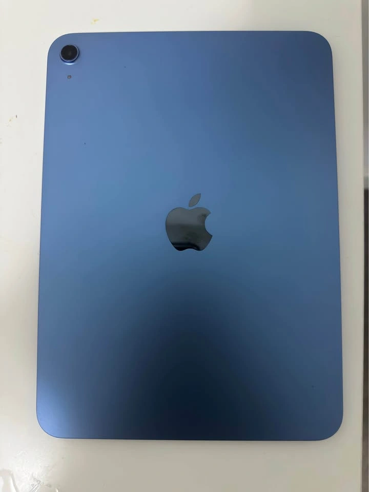 Ipad A16 (128GB) 100% battery life, basically new - photo 2